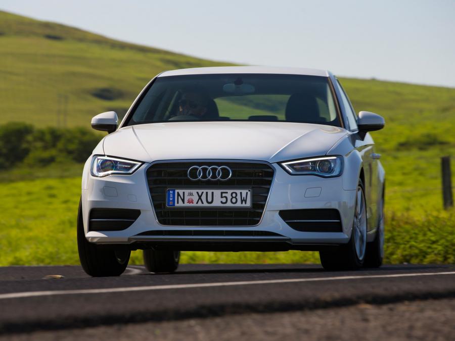  Audi A3 Sportback 1.4T (8V) 2013 года  (AU) (фото 8 из 22)